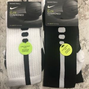 Nike elite cushioned crew socks. NWT